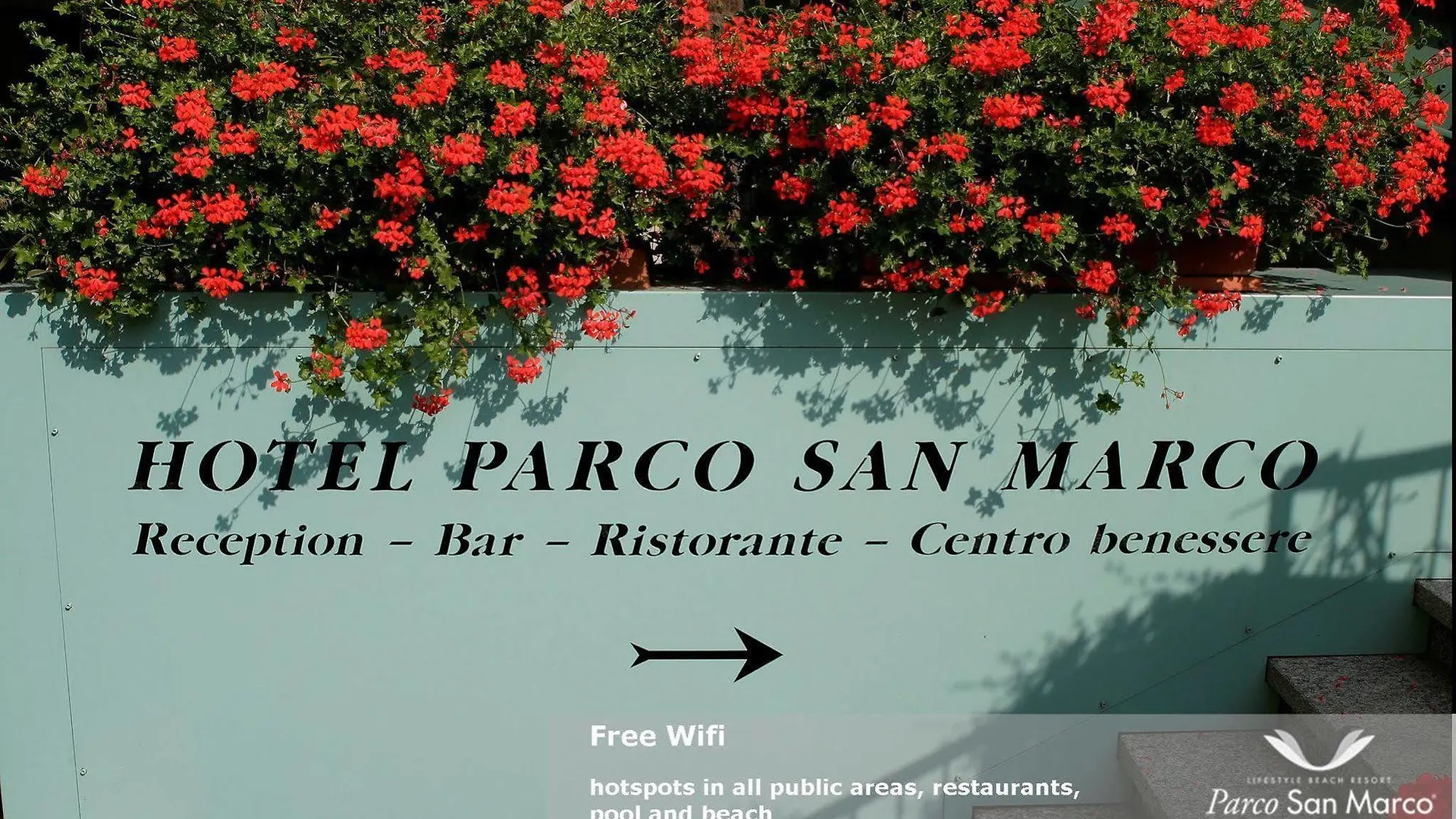 Parco San Marco Lifestyle Beach Resort Порлецца Отель